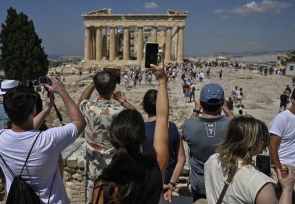 Τράπεζα της Ελλάδος: Αυξημένη κατά 16% η εισερχόμενη τουριστική κίνηση