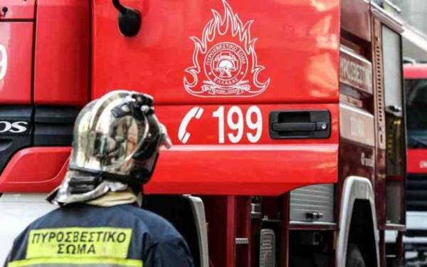 Υπό έλεγχο τέθηκε η φωτιά στο Γλυκορρίζι