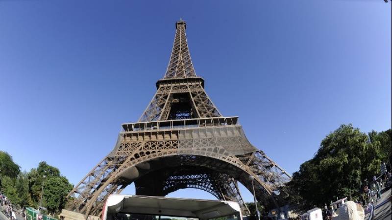 Το Παρίσι απευθύνει έκκληση να προληφθεί μια &quot;νέα όξυνση&quot;