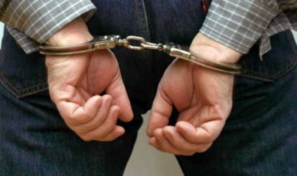 Σύλληψη 75χρονου για ναρκωτικά και κροτίδες στην Καλαμάτα