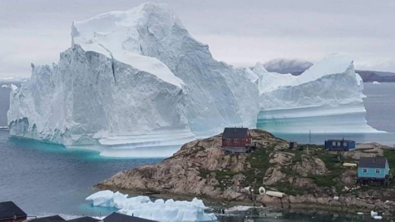 Οι πάγοι της Γροιλανδίας λιώνουν τέσσερις φορές πιο γρήγορα