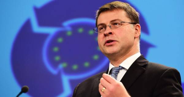 Ντομπρόβσκις: &quot;Η Ελλάδα να τηρήσει τις δεσμεύσεις της και να προχωρήσει σε μεταρρυθμίσεις&quot;