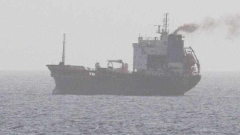 Το πολεμικό ναυτικό της Ινδίας απαιτεί σομαλοί πειρατές που έχουν καταλάβει το φορτηγό πλοίο Ruen να παραδοθούν