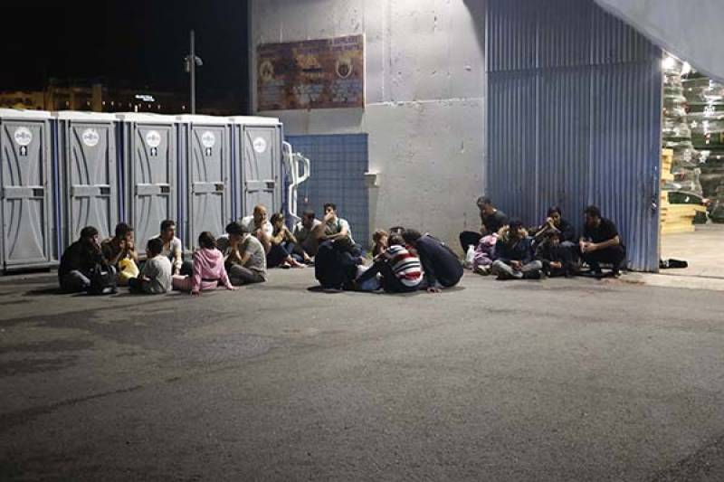 Μετά τις δηλώσεις για τους μετανάστες: «Αδειασε» Αθανασόπουλο ο Βασιλόπουλος