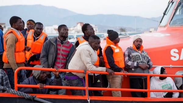 Δανέζικο πλοίο διέσωσε 113 μετανάστες ανοικτά της Ιταλίας