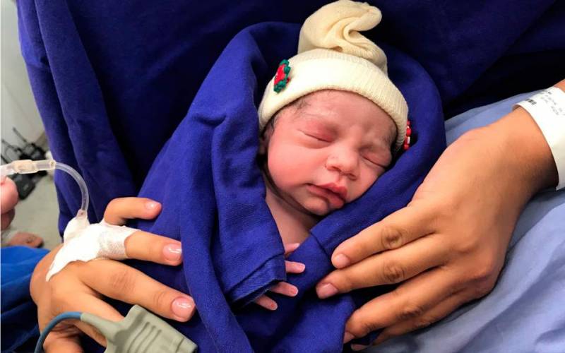 Στη Βραζιλία το πρώτο μωρό που γεννήθηκε χάρη στη μεταμόσχευση μήτρας από νεκρή δότρια
