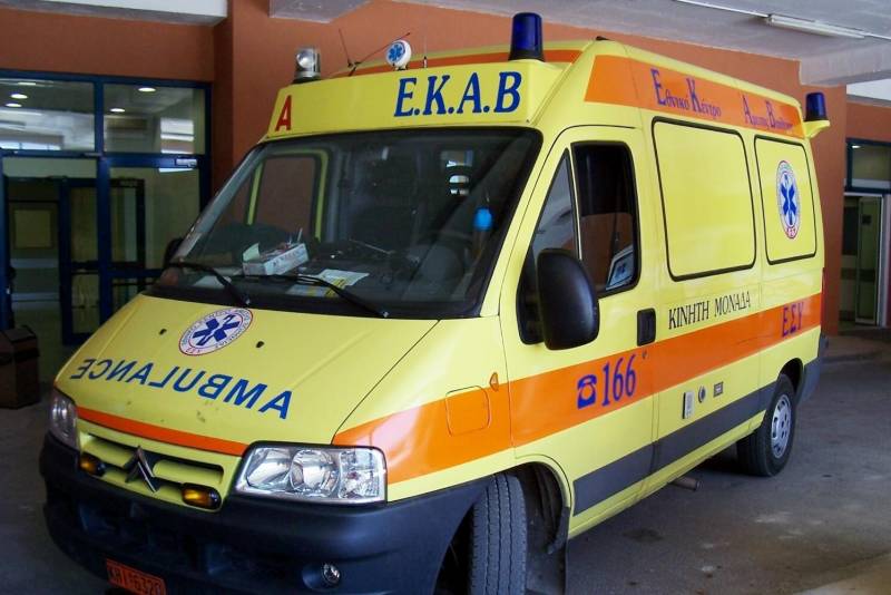 Κόρινθος: Ηλικιωμένη στο νοσοκομείο με εγκαύματα και αναπνευστικά προβλήματα μετά από πυρκαγιά
