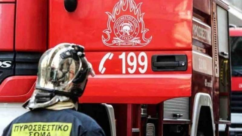 Πυρκαγιά σε διαμέρισμα στην Αμφιάλη - Σώα απεγκλωβίστηκε ηλικιωμένη