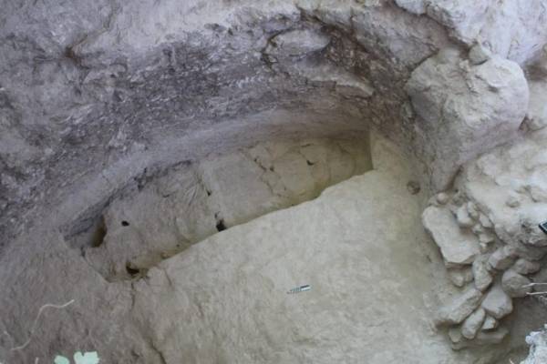 Νέα ταφικά μνημεία στο μυκηναϊκό νεκροταφείο των Αηδονιών Νεμέας (Φωτογραφίες)