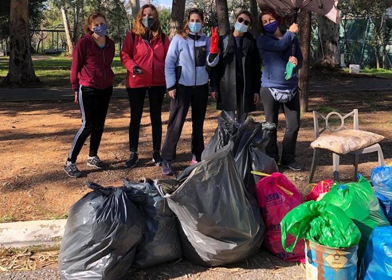 Καλαμάτα: Εθελοντική δράση καθαρισμού στο πάρκο του Ανατολικού Κέντρου