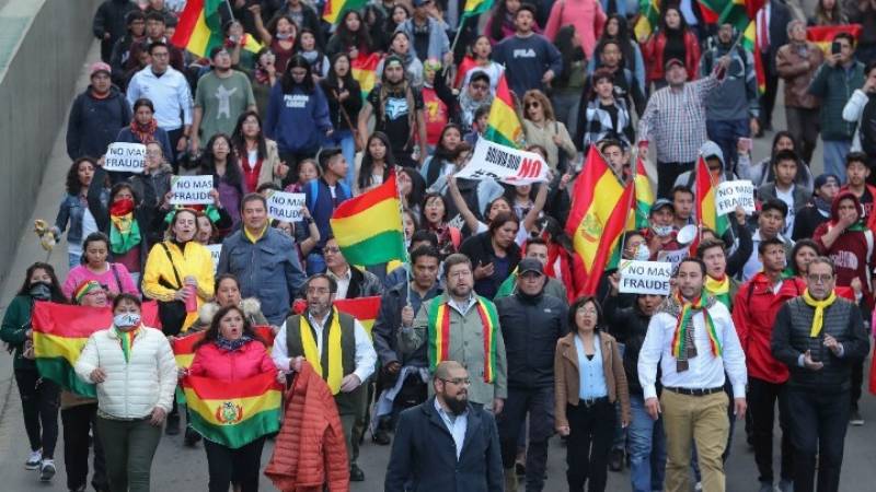 Βολιβία-προεδρικές εκλογές: Νέα επεισόδια στην πρωτεύουσα