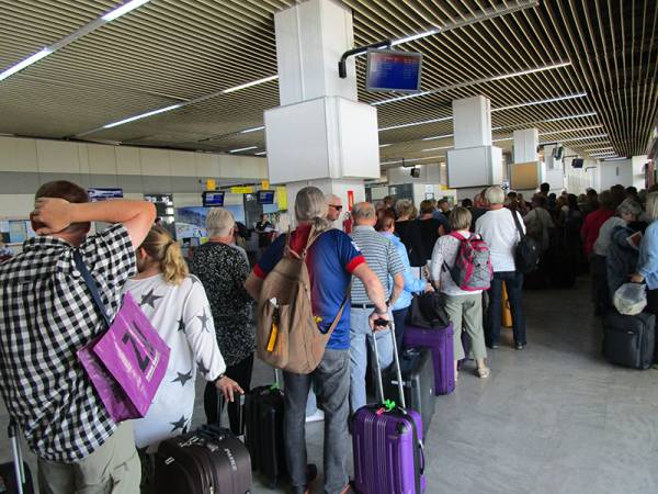 Συνεχίστηκε η αύξηση στην κίνηση στο αεροδρόμιο Καλαμάτας (βίντεο)