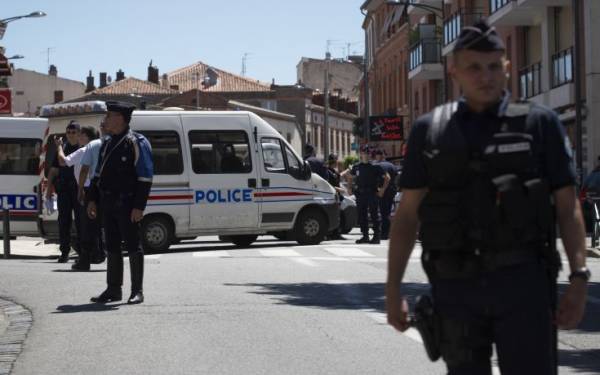 Γαλλία: Η αστυνομία καταδίωκε βαν με μετανάστες - 2χρονο κορίτσι έχασε τη ζωή του