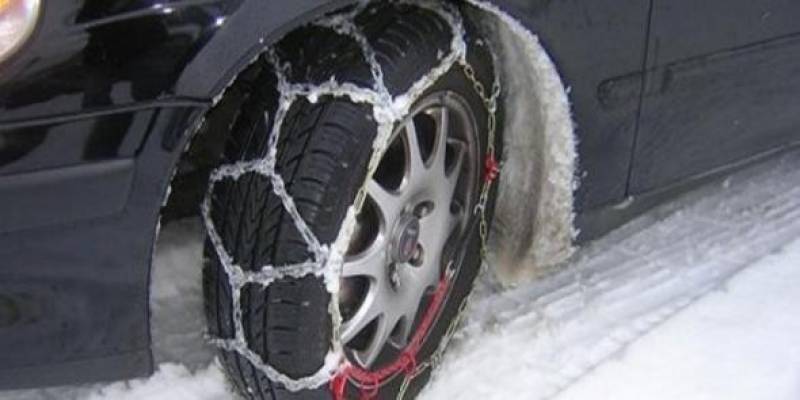 Προβλήματα από τα χιόνια στην κυκλοφορία σε Αρκαδία, Λακωνία και Κορινθία