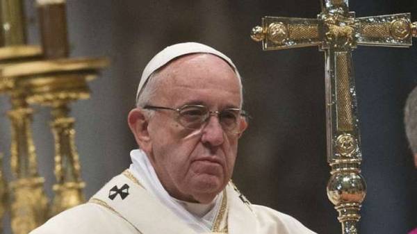 Ο Πάπας Φραγκίσκος προσεύχεται για τα δεκάδες θύματα λόγω των πυρκαγιών στην Ελλάδα